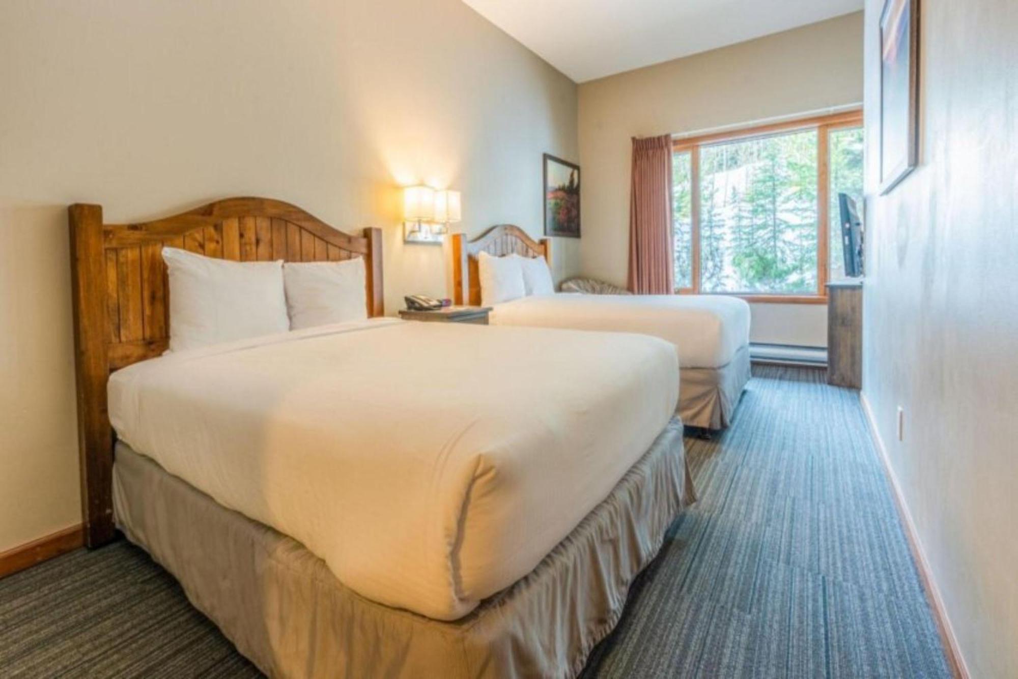 Cahilty Lodge Sun Peaks Exterior photo